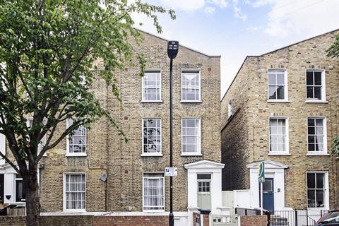 2 bedroom flat to rent, Malvern Road, London Fields, London, E8