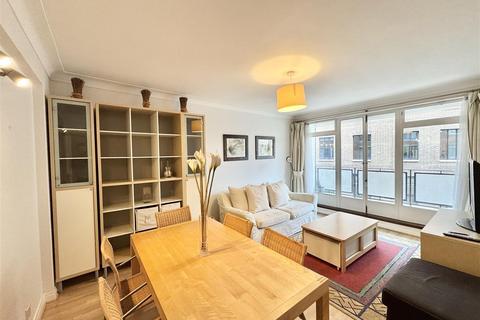 1 bedroom apartment to rent, Buckingham Gate, London SW1E