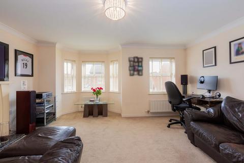 10 Olivia Drive, Slough, SL3 7GL