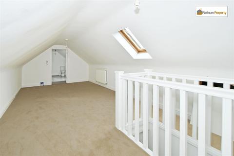 5 bedroom detached house for sale, Cheadle Road, Stoke-On-Trent ST11