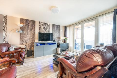 61c Albert Square, London, E15 1HJ