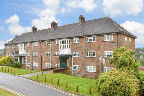 2 bedroom flat for sale, Kingsdown Avenue, South Croydon, Surrey