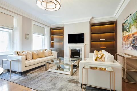 3 bedroom flat to rent, DUKE STREET, London, W1K