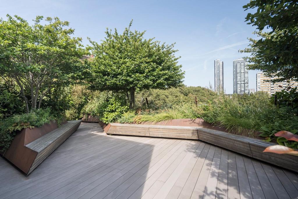 4th Floor Terrace