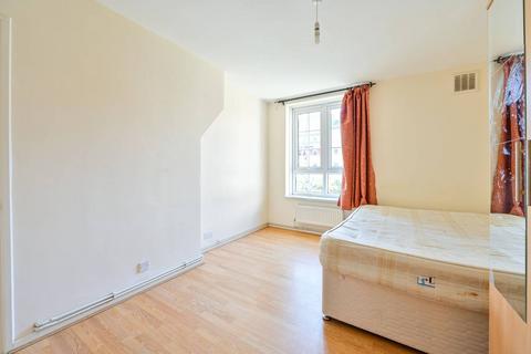 3 bedroom flat to rent, Long Lane, London Bridge, SE1