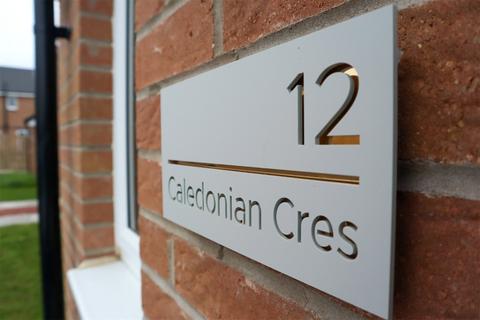 12 Caledonian Crescent, Law, Carluke, ML8 5FL