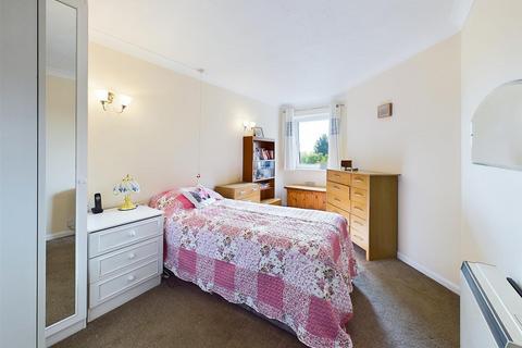 1 bedroom retirement property for sale, Sherleys Court, Ruislip HA4