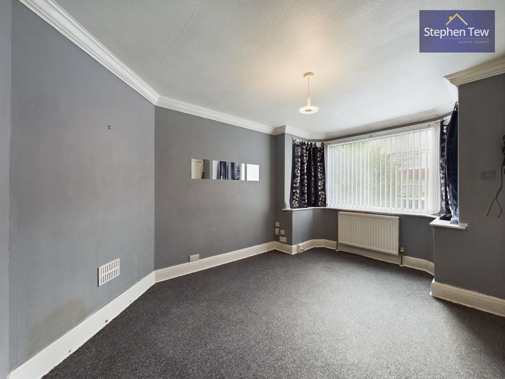 Highbank Avenue, Blackpool, FY4 2 bed terraced house for sale £80,000