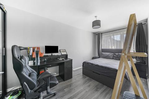 44 Hurricane Road, Wallington, SM6 9FW