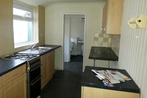 2 bedroom house to rent, Pearl Street, Shildon, Durham