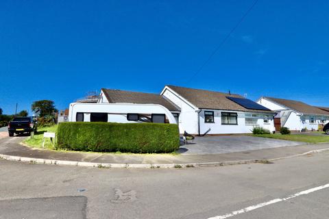 3 bedroom semi-detached bungalow for sale, Cherry Trees, Markham, NP12