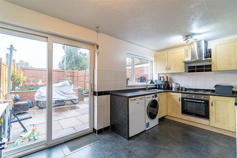 3 bedroom semi-detached house for sale, Bells Lane, Stourbridge, DY8 5DW