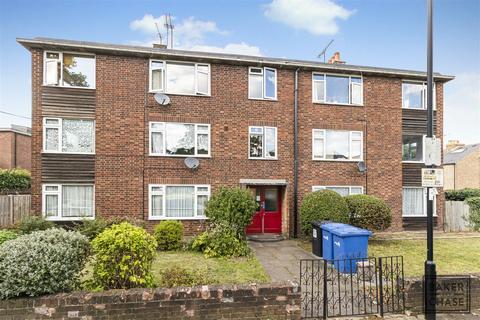 2 bedroom flat for sale, Laurel Bank Road, Enfield EN2