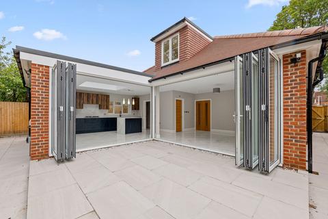 4 bedroom detached house for sale, Cudas Close, Stoneleigh KT19