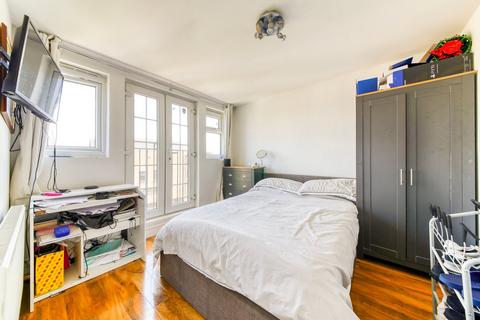 449 Commonside East, Mitcham, CR4 1HJ