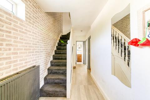 449 Commonside East, Mitcham, CR4 1HJ