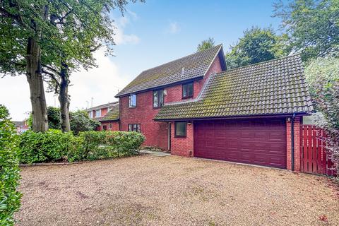 4 bedroom detached house for sale, Ullswater Drive, Tilehurst, Reading, RG31