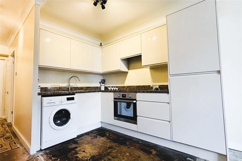 2 bedroom apartment for sale, London Road, Surrey TW15