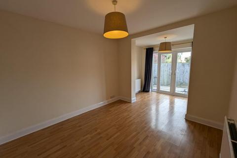 3 bedroom end of terrace house to rent, The Mount, Coventry CV3