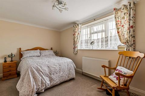 3 bedroom terraced house for sale, Barnett Field, Ashford TN23