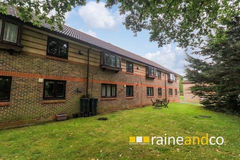 1 bedroom maisonette for sale, Woodpecker Close, Hatfield