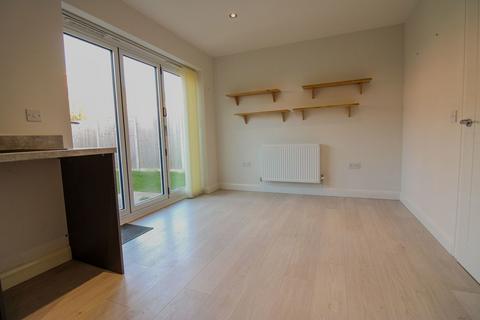 3 bedroom end of terrace house for sale, Gainsborough DN21