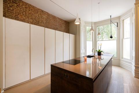 12 Randolph Crescent, London, W9 1DR