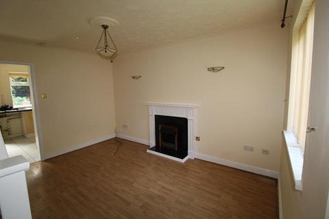 2 bedroom house to rent, Byrchen Moor Gardens, Brierley Hill