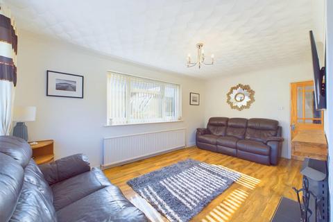 3 bedroom detached house for sale, Wendling Road, Longham