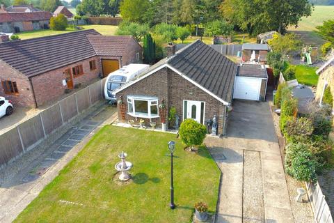 3 bedroom detached house for sale, Wendling Road, Longham