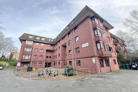 1 bedroom apartment to rent, Philip Court, The Drive, Hove