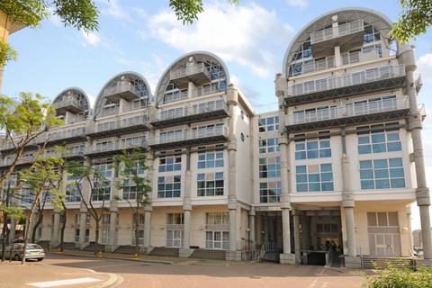 3 bedroom flat for sale, Sweden Gate, Surrey Quays