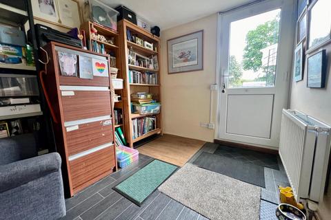 8 Maple Way, Burnham-on-crouch, CM0 8DE