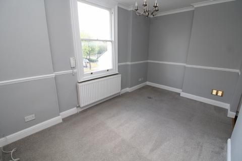 2 bedroom flat for sale, High Street, Newport Pagnell, Buckinghamshire