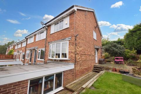 2 bedroom terraced house for sale, Cliffe Park Rise, Leeds, West Yorkshire