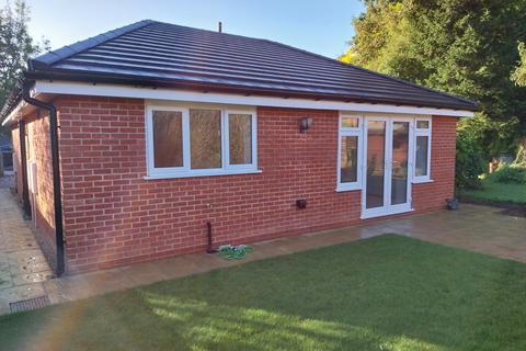 2 bedroom bungalow to rent, Edenbridge, Kent, TN8