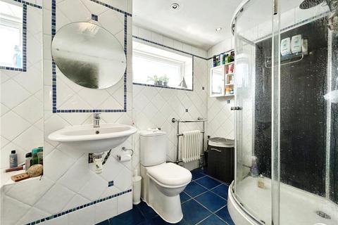 12 Beechnut Drive, Blackwater, Camberley, GU17 0DJ