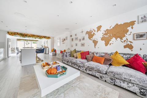 25 Avington Way, Sherfield On Loddon, Hook, RG27 0AY