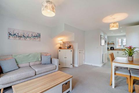 30 Rayner Way, Castleford, WF10 1FH