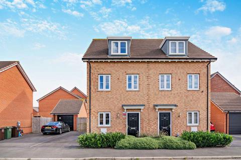 30 Rayner Way, Castleford, WF10 1FH