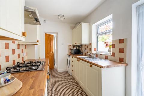 3 bedroom terraced house to rent, Knavesmire Crescent, York, YO23 1ET