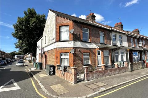 1 bedroom flat for sale, Leavesden Road, Watford, WD24