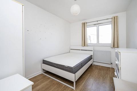 2 bedroom flat to rent, Millennium Place, Bethnal Green, London, E2