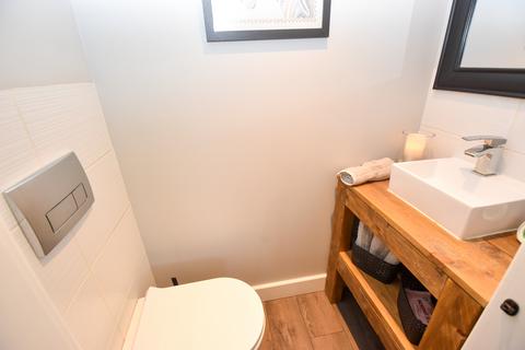 8 Sheldon Close, Partington, Manchester, M31 4NS