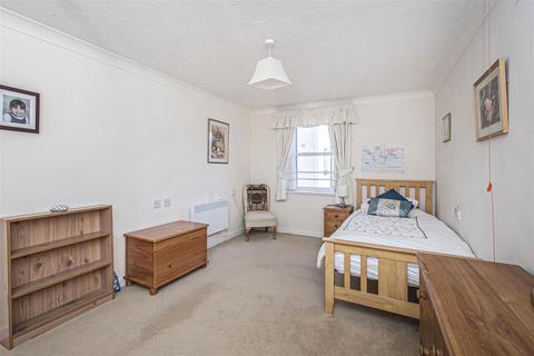 1 bedroom flat for sale, 25 Jubilee Court St. Margaret Street, Dunfermline