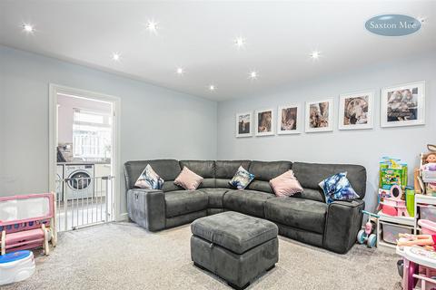 101 Crowder Road, Sheffield, S5 7PQ