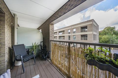 23, Lawrence Court Adenmore Road, London, SE6 4EA