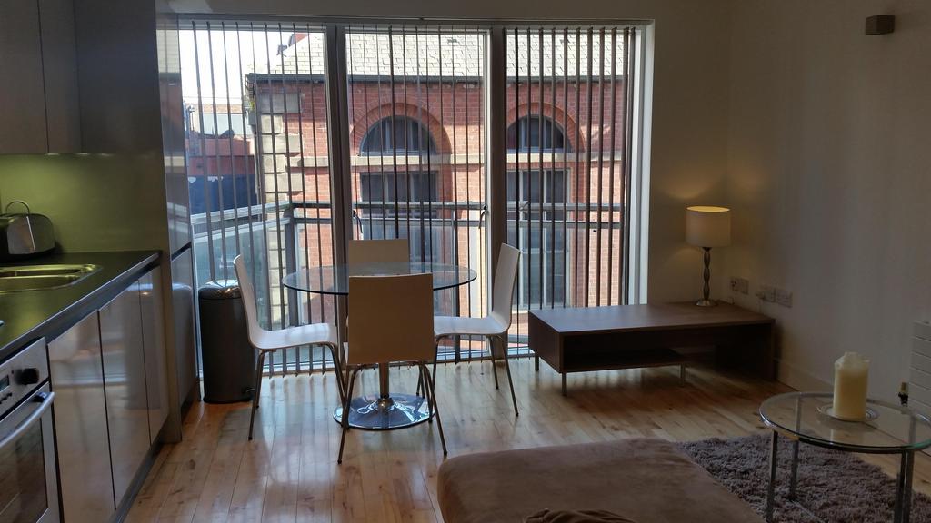 New York Street, Leeds, West... 1 bed flat to rent £825 pcm (£190 pw)