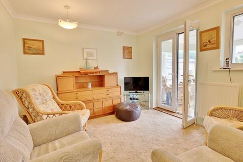 3 bedroom detached bungalow for sale, Fairway Road, Hythe