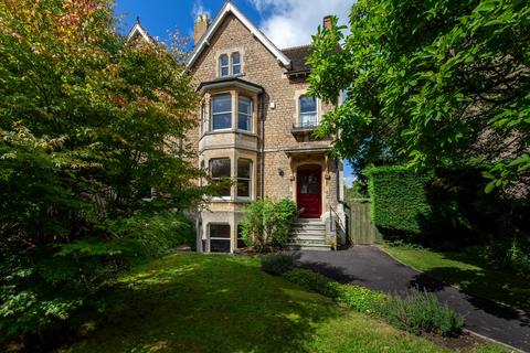 4 bedroom townhouse for sale, Weymouth Road, Frome, Somerset, BA11